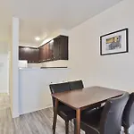 Stylish Downtown Retreat Full Amenities