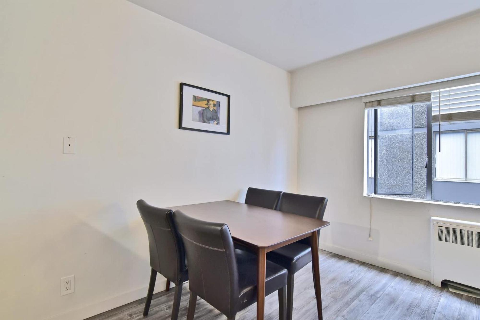 Stylish Downtown Retreat Full Amenities * Vancouver
